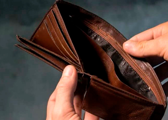 No hay plata que alcance: al 90% de los argentinos no les alcanza el sueldo para cubrir necesidades básicas y el 77% está endeudado