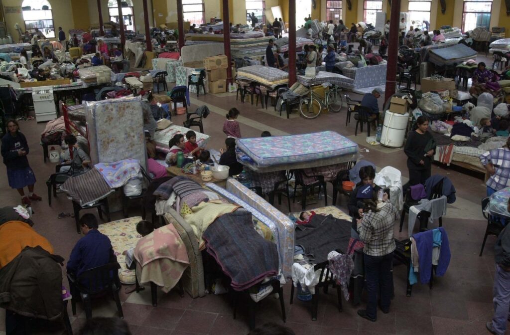 Protocolo ante El Niño: el ministerio dispuso que las escuelas no serán usadas como centros de evacuados